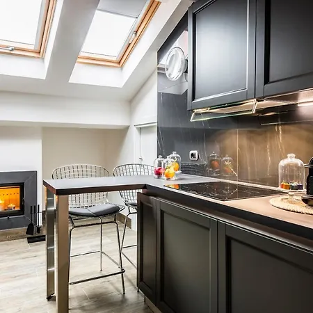 Design Club Collection * بولونيا