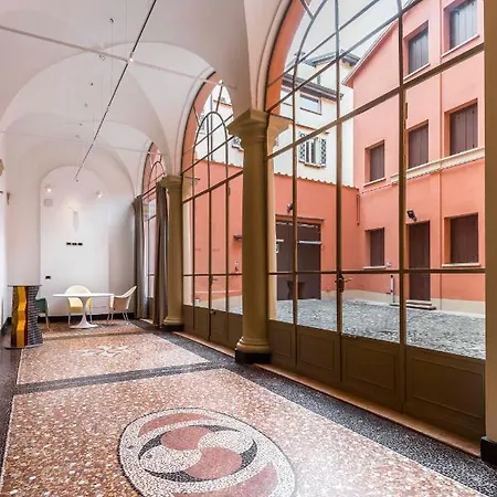Design Club Collection * Bologna